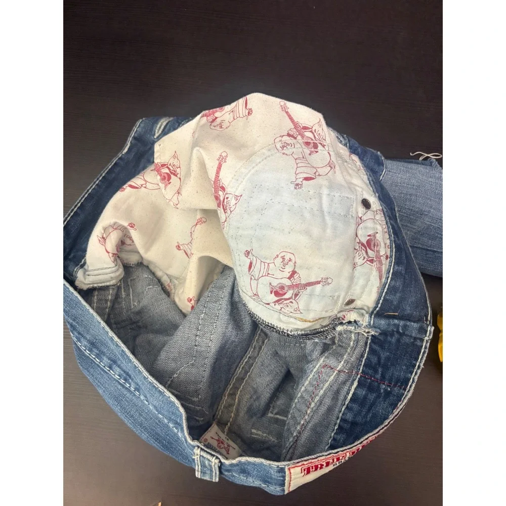 True religion rainbow Joey blue jean shorts men's size 31